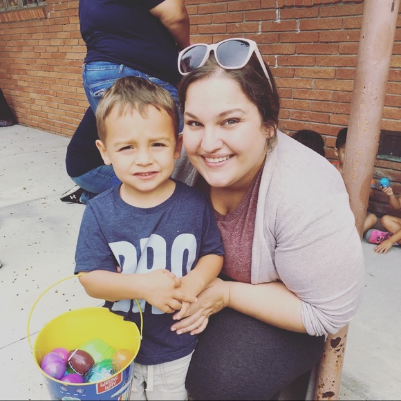 Meet your Posher, Jessica - Picture 2 of 3